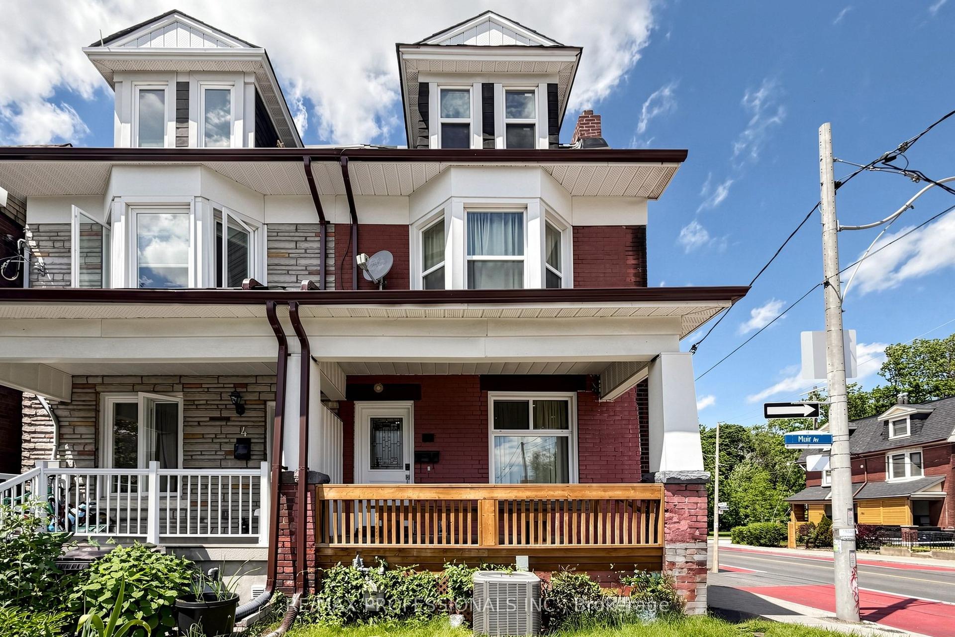 2 Muir Avenue, Toronto — Semi-Detached for sale, photo 1