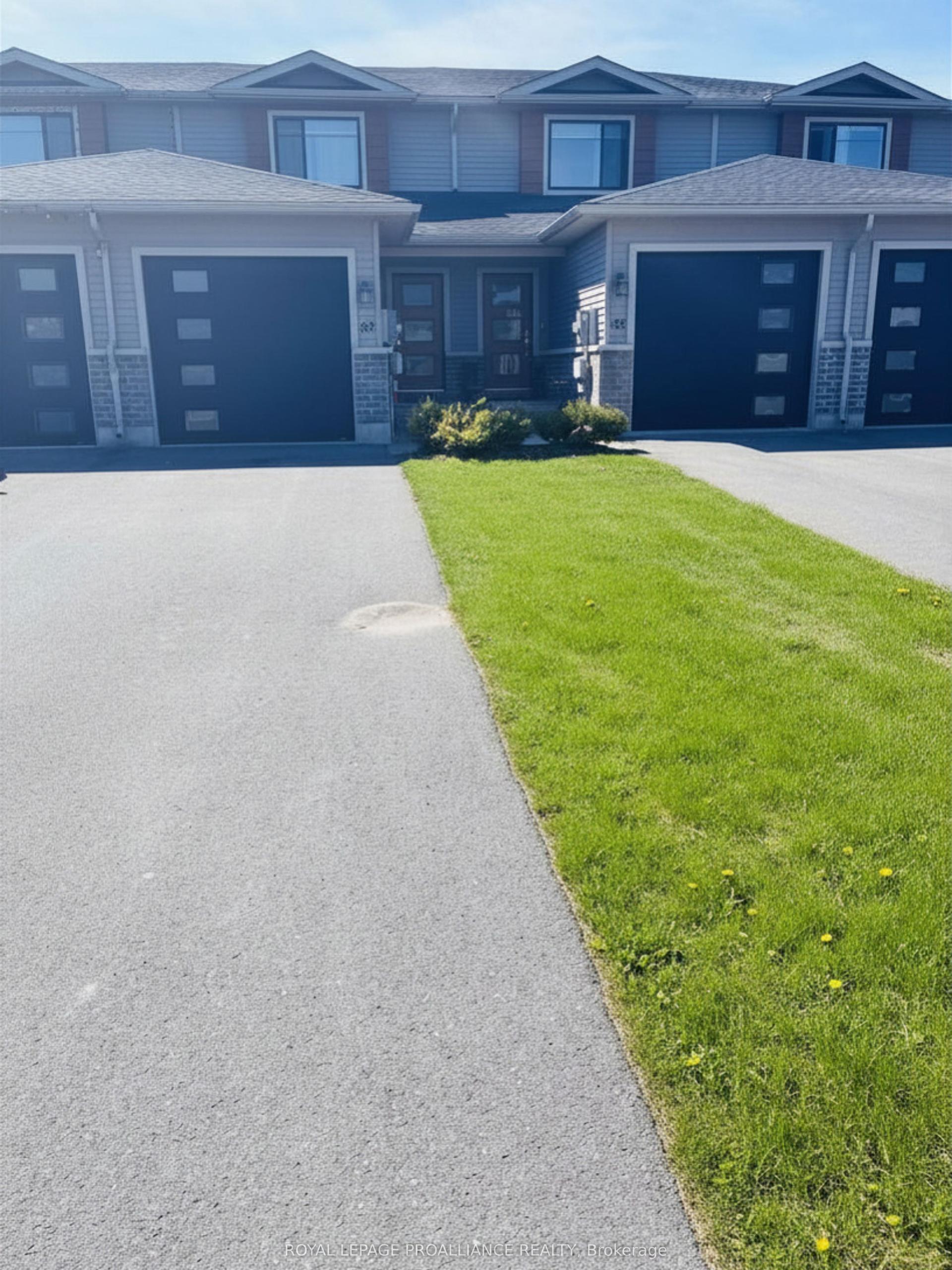 53 Ridgeway Place — photo 1