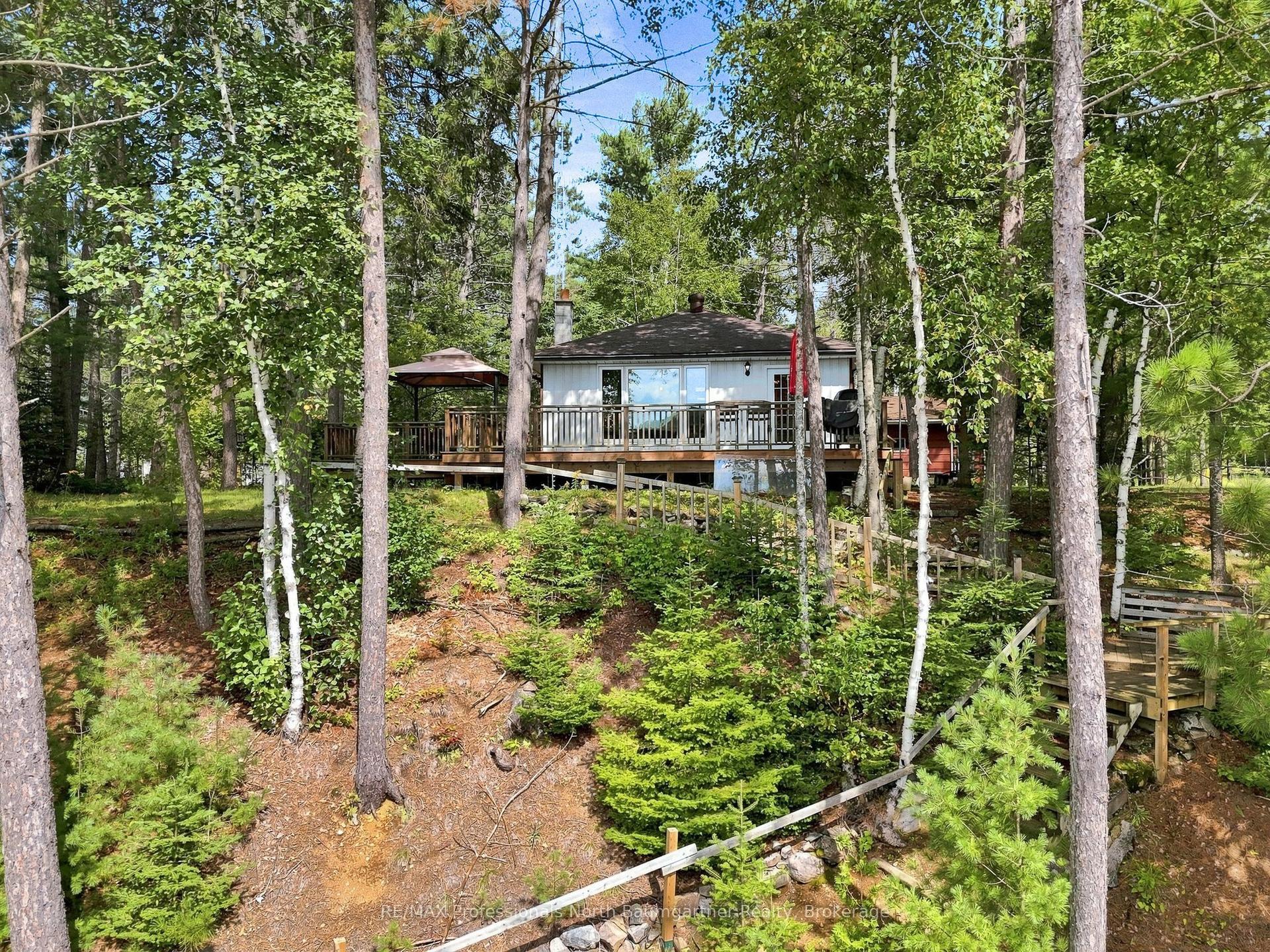 1110 Edward Sanderson Road, Highlands East — Detached for sale, photo 1