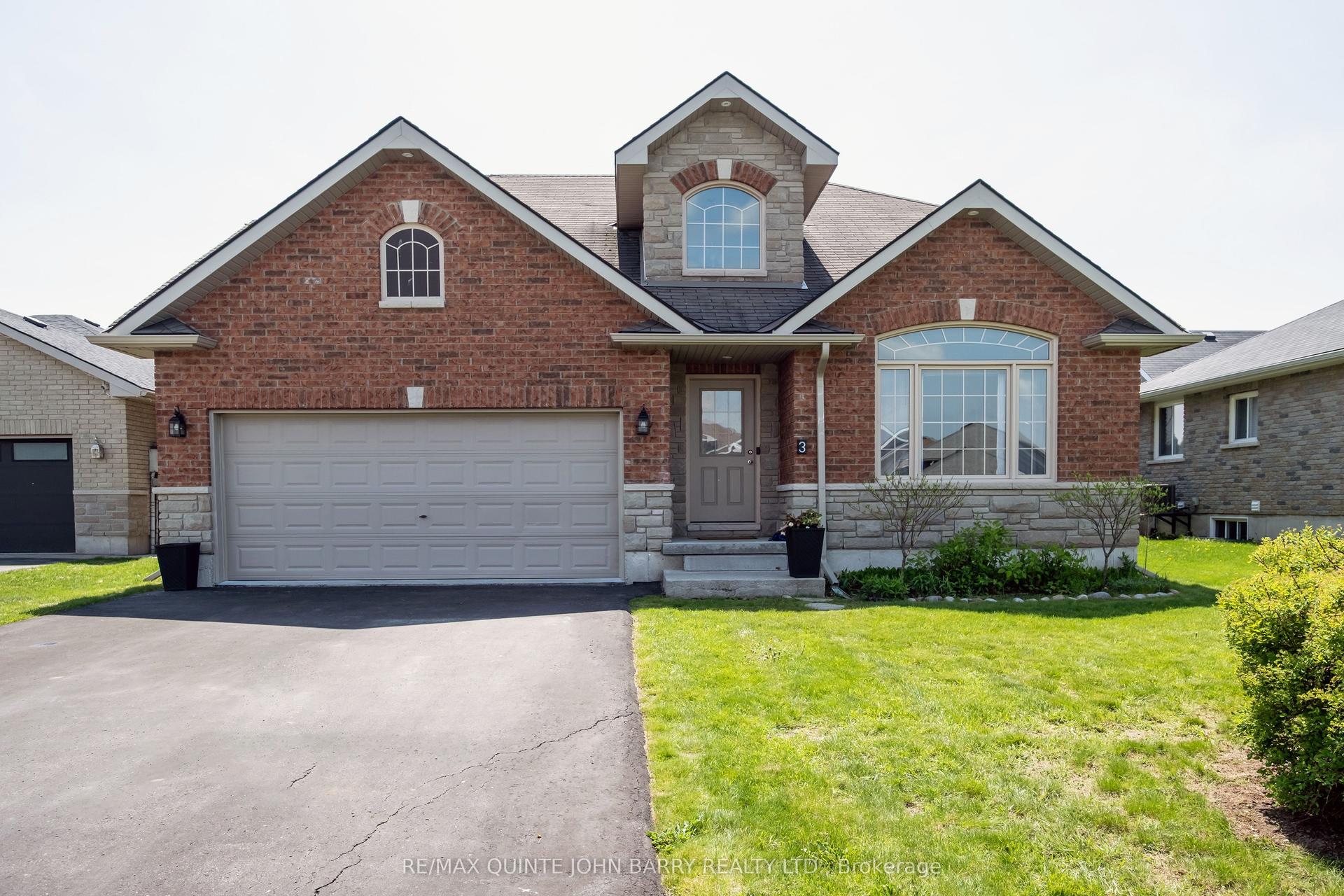 3 Spencer Court — photo 1