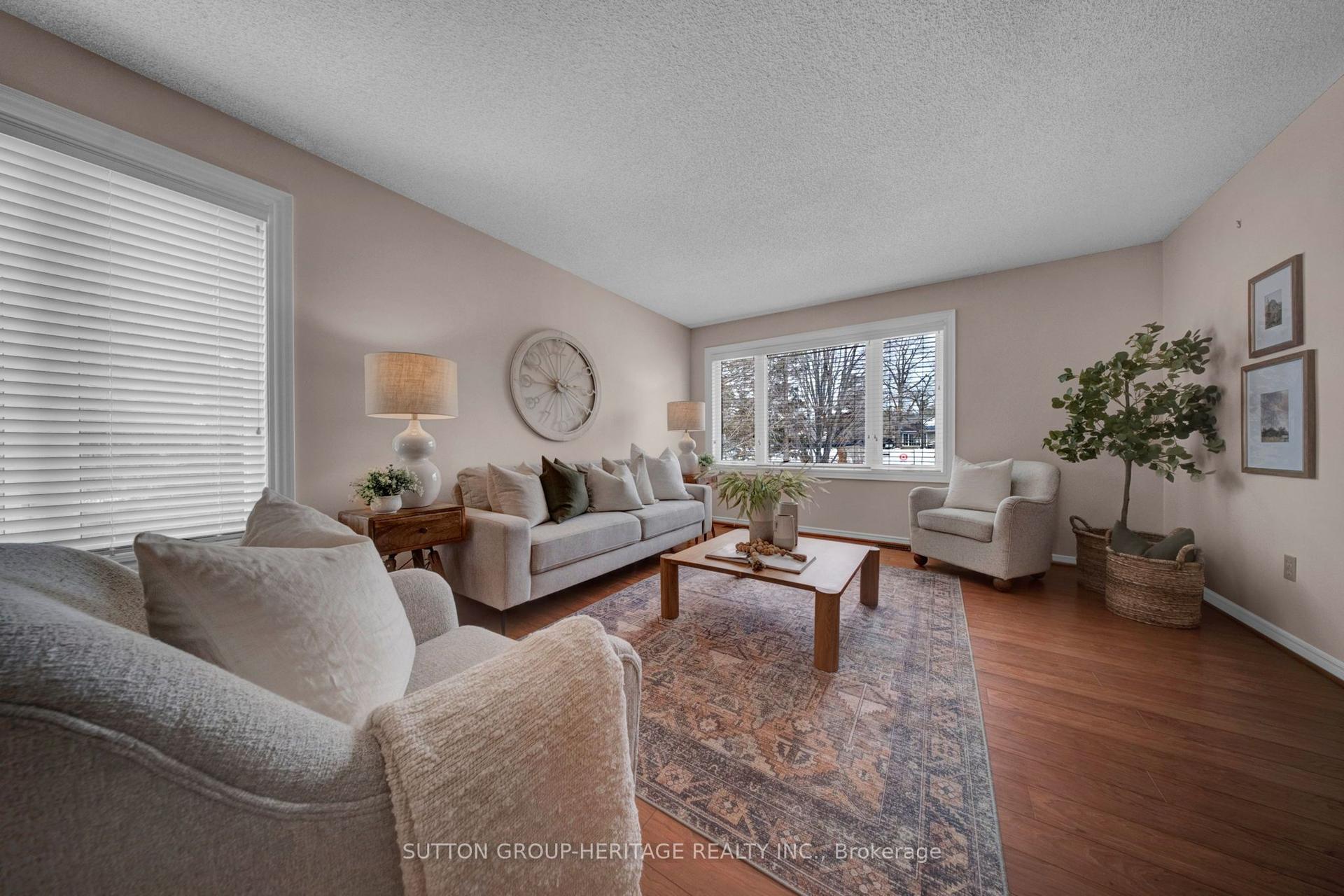 48 CEDARTREE Lane — photo 1
