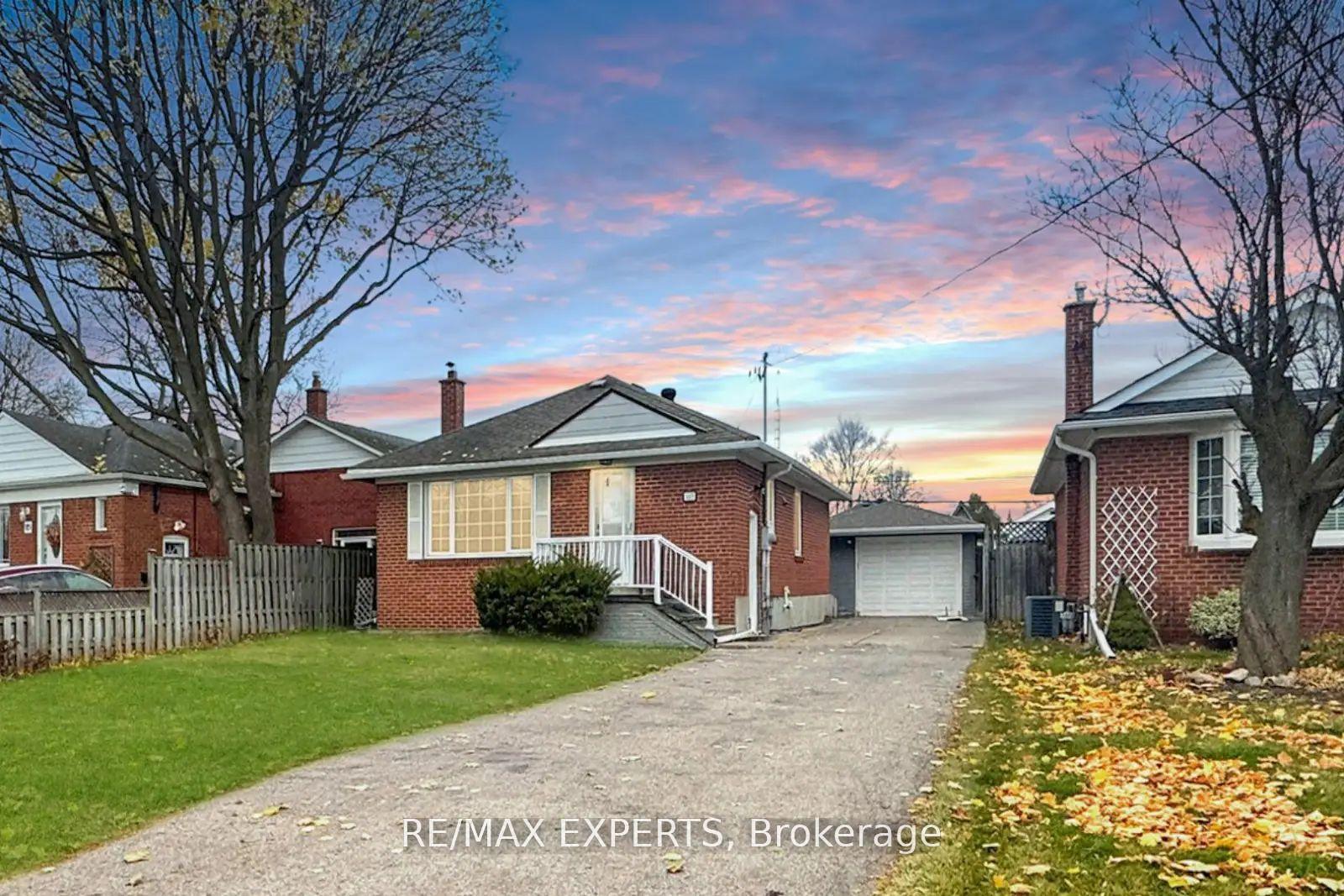117 Marchington Circle, Toronto — Detached for lease, photo 1