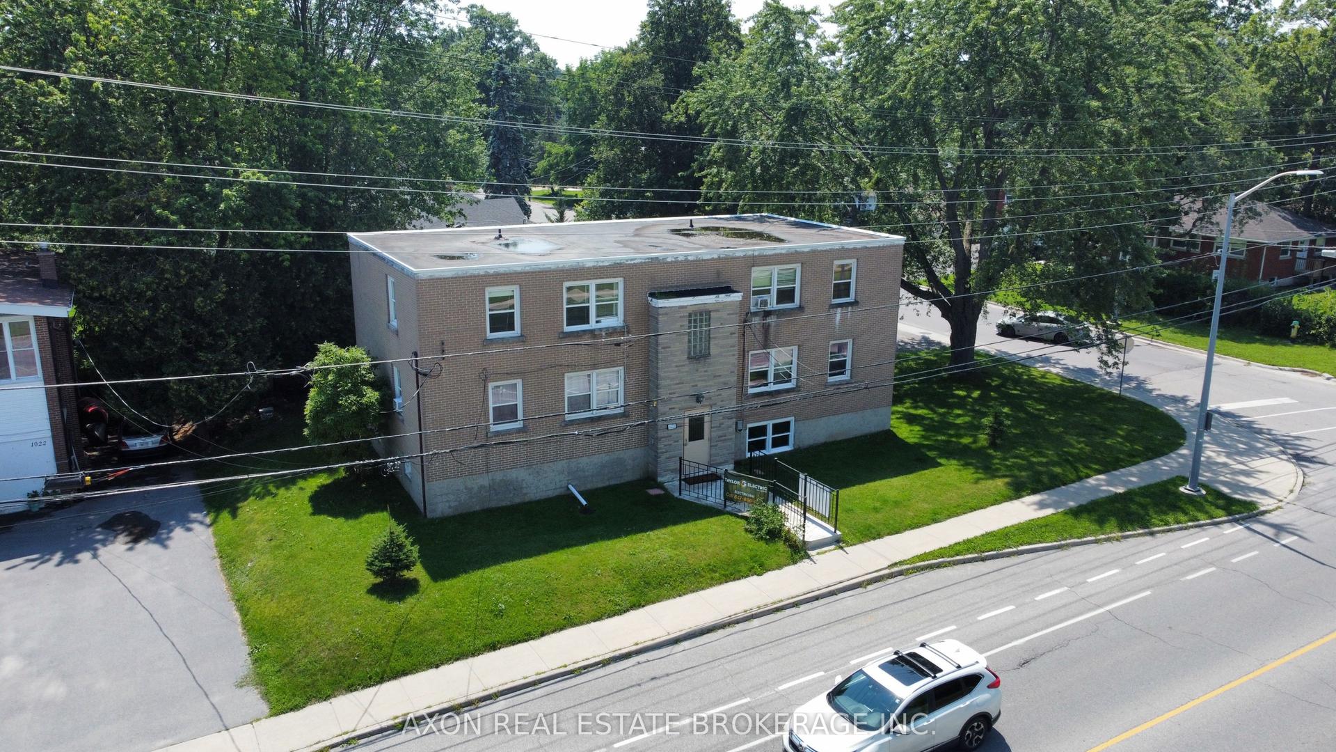 1028 Johnson Street, Kingston — Multiplex for sale, photo 1