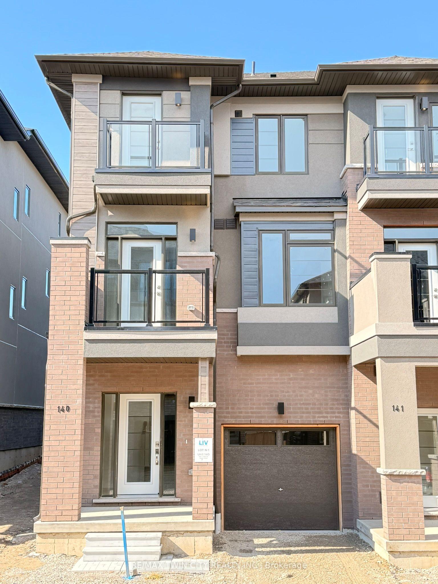 660 Colborne Street W 140 #140 — photo 1