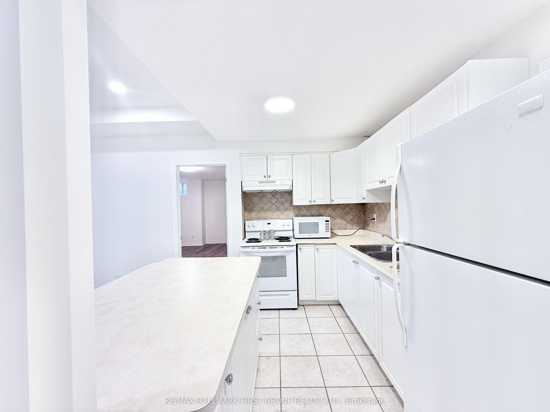 22 Risebrough Avenue Basement #Basement, Toronto — Detached for lease, photo 1