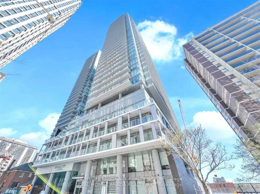 195 Redpath Avenue 810 #810 — photo 1
