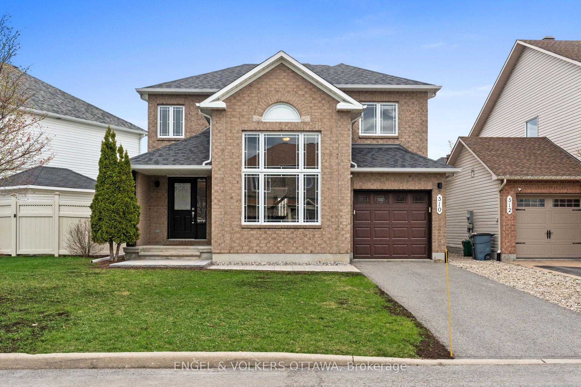 310 Sarabella Street — photo 1