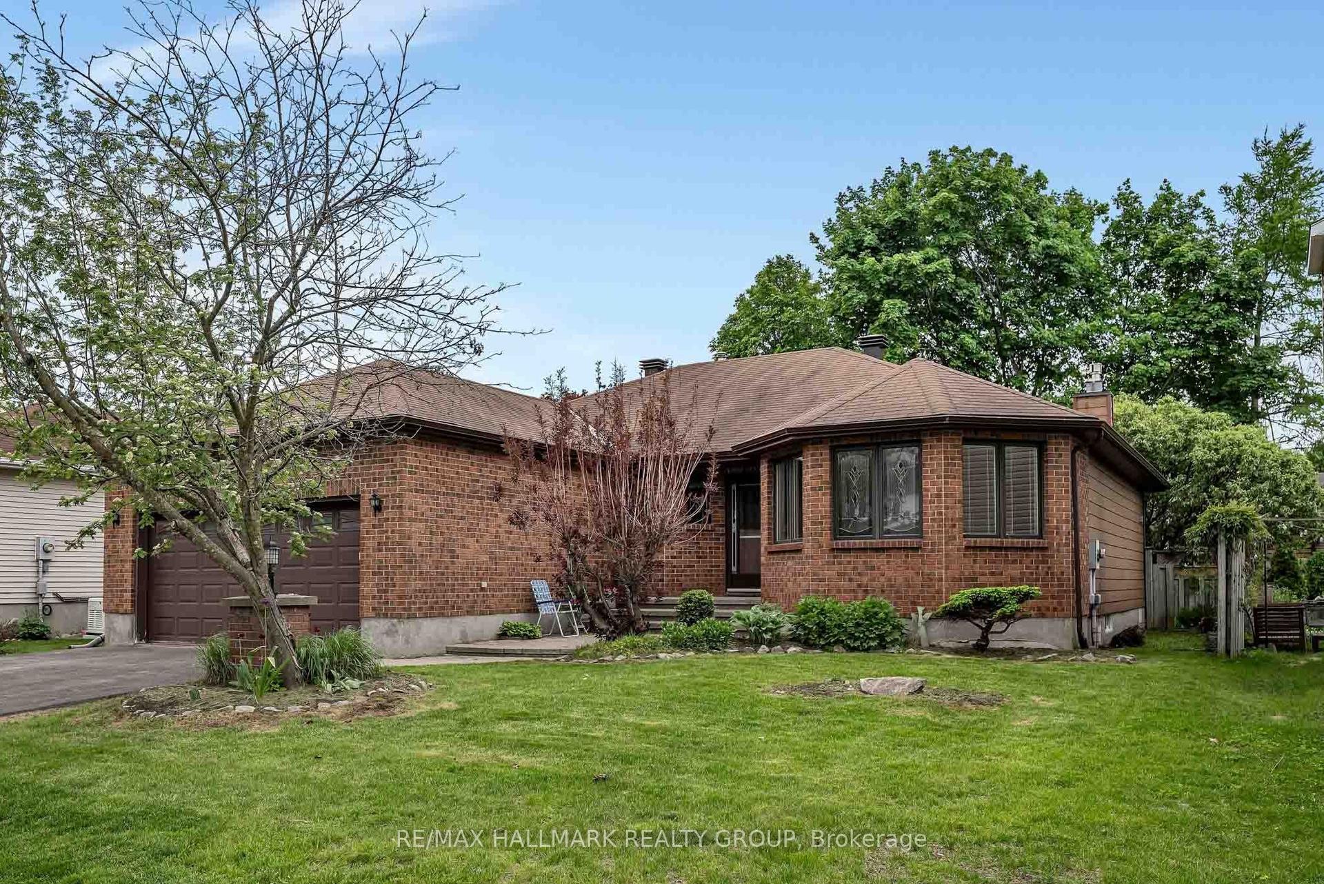 18 Randall James Drive — photo 1