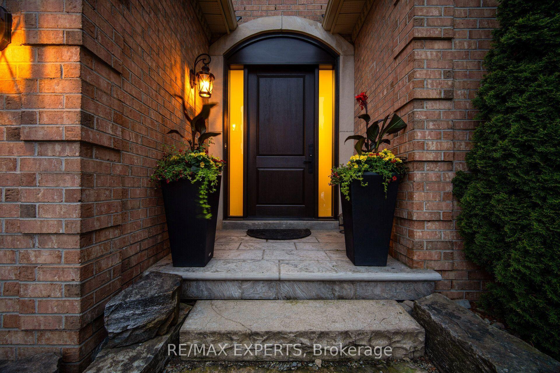 904 Damascus Court, Newmarket — Detached for sale, photo 1