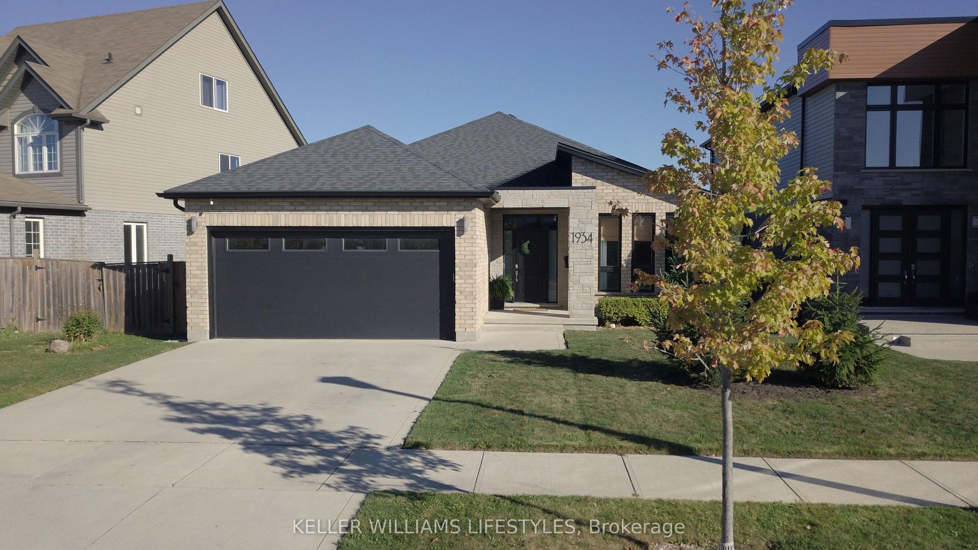 1934 Wateroak Drive — photo 1