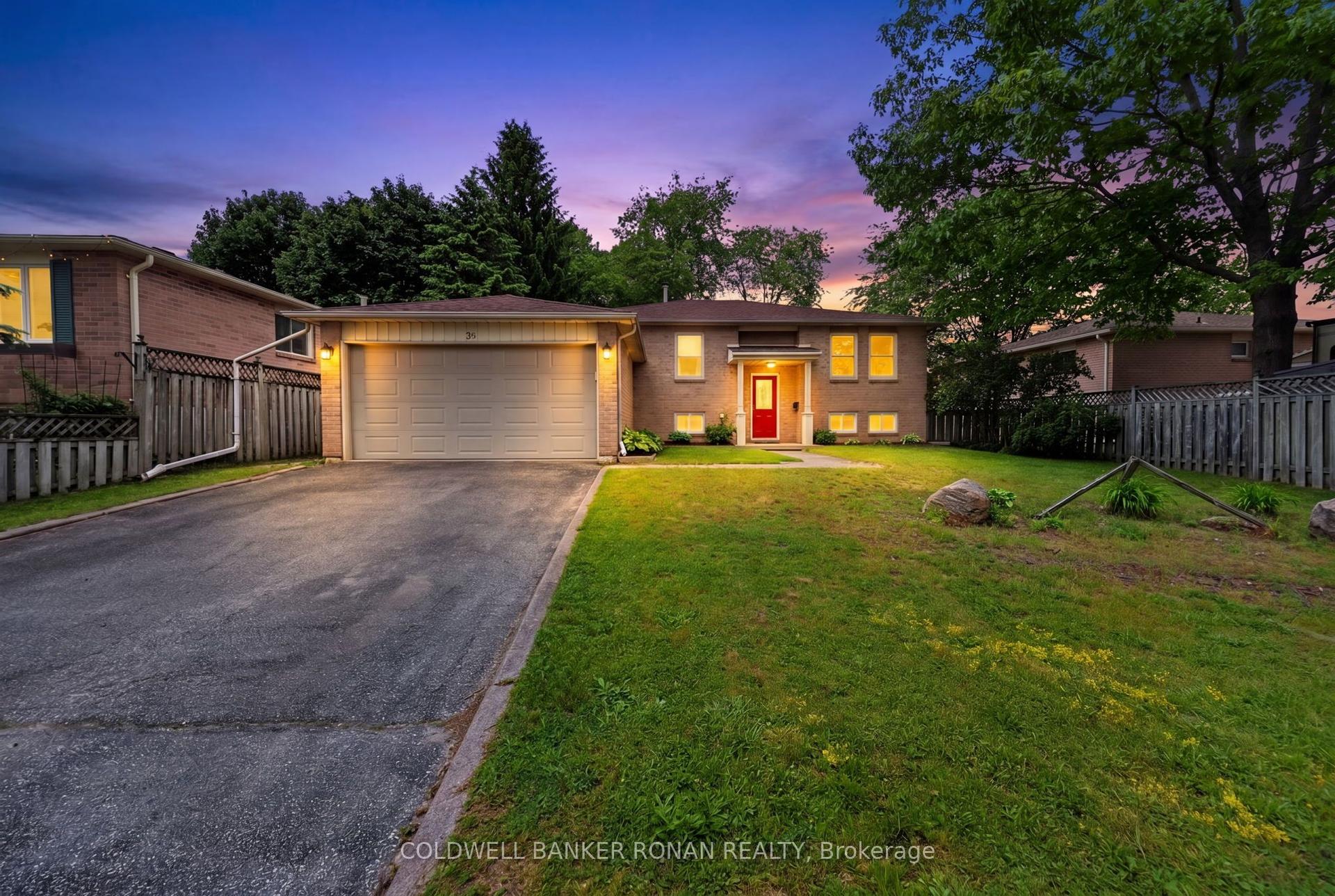 36 McCarthy Crescent — photo 1