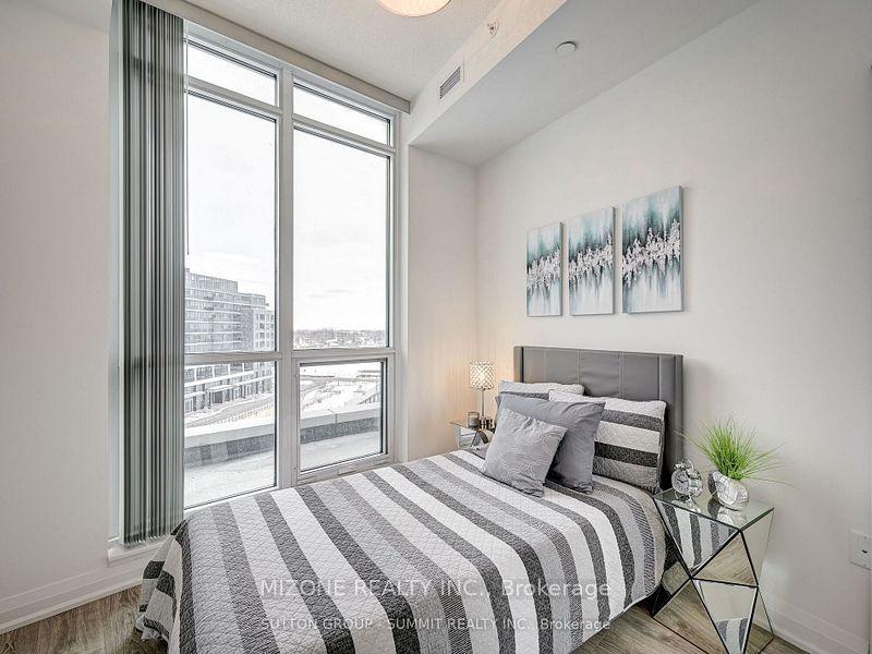 35 Watergarden Drive 220 #220, Mississauga — Condo for sale, photo 1