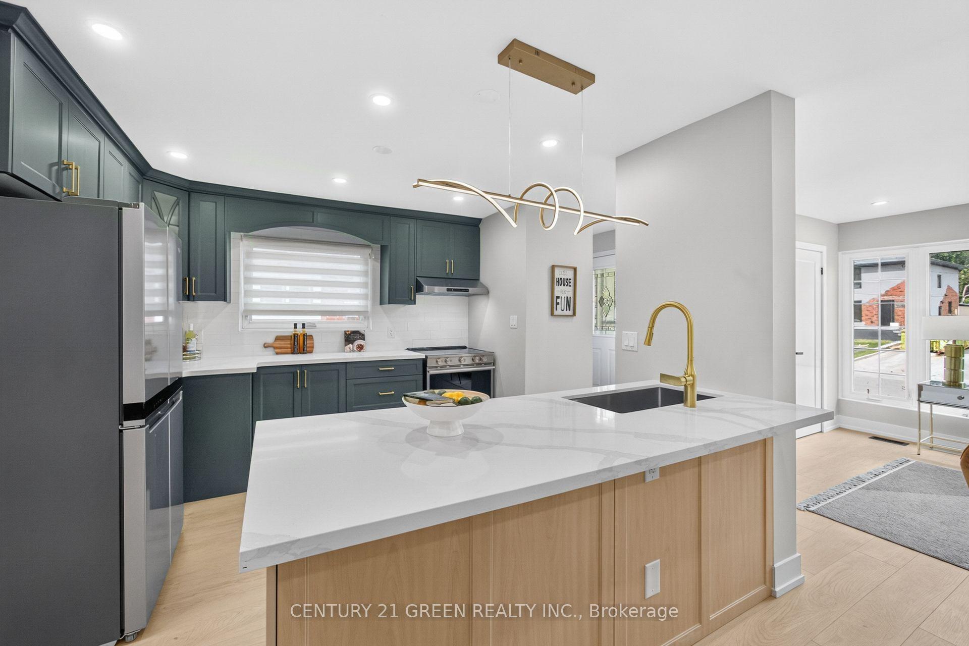 3628 Anniversary Road, Mississauga — Semi-Detached for sale, photo 1
