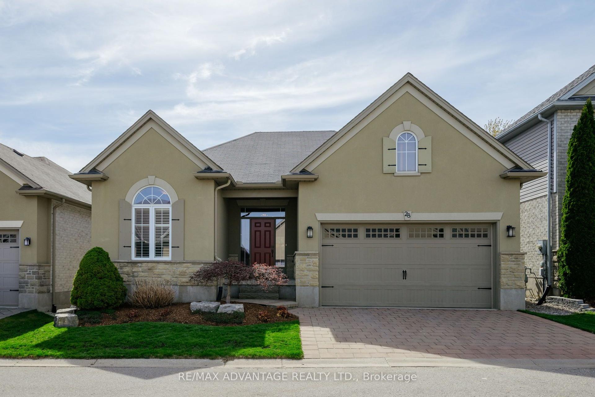 2615 Colonel Talbot Road 28 #28 — photo 1