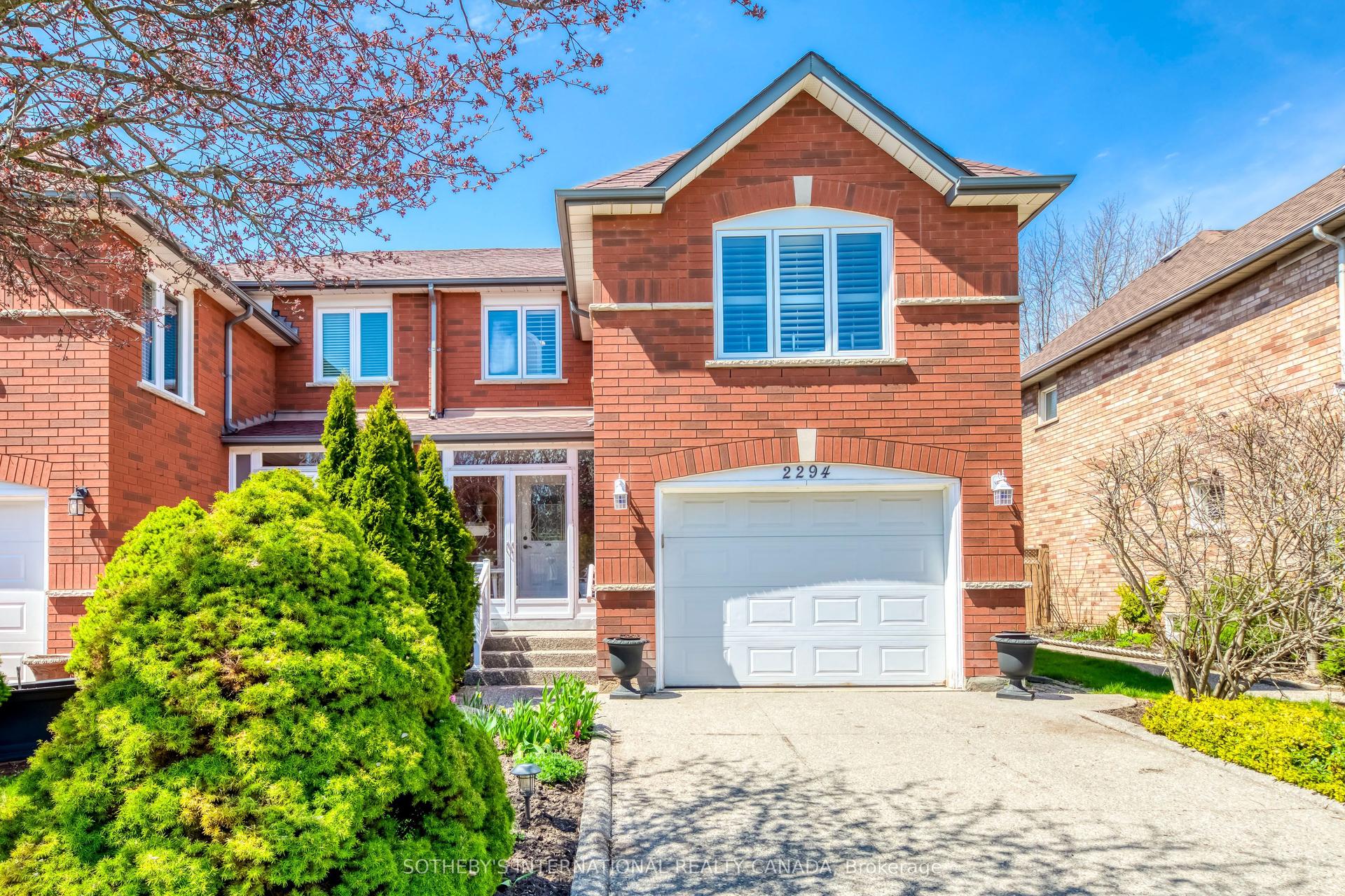 2294 Dale Ridge Drive — photo 1