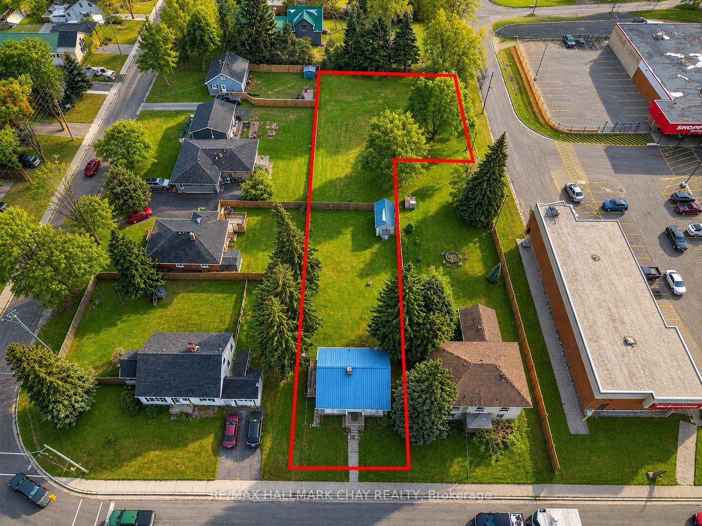 415 Main Street N, Wellington North — Detached for sale, photo 1
