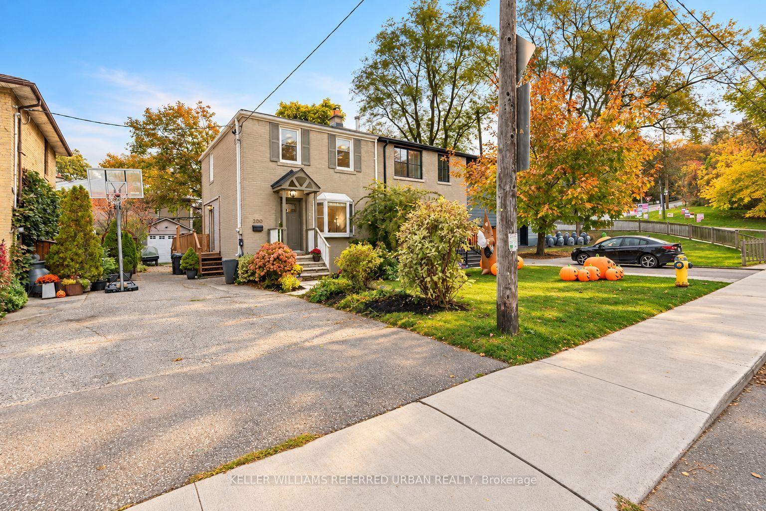 200 Saint Marks Road, Toronto — Semi-Detached for sale, photo 1