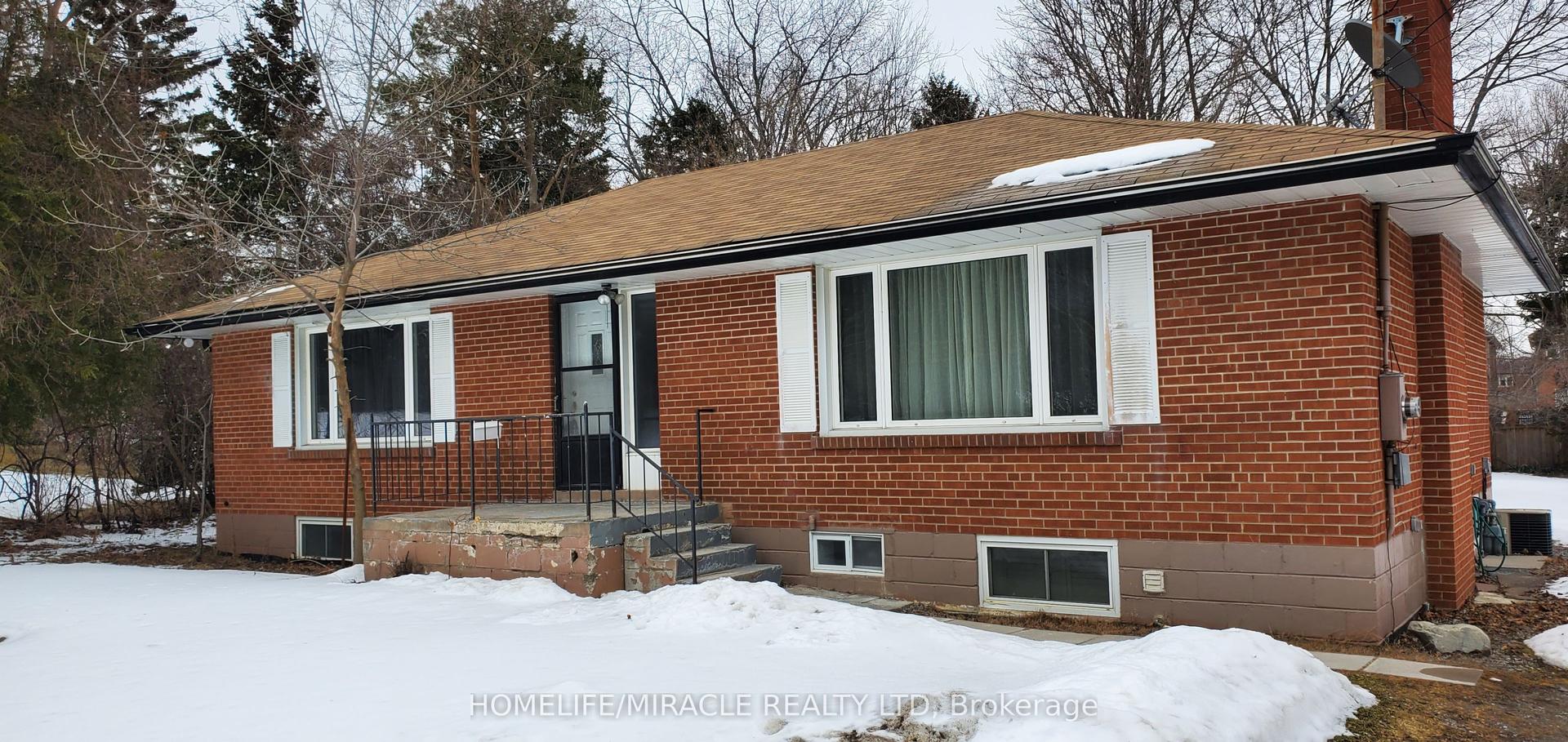 544 Gillmoss Road Main #Main, Pickering — Detached for lease, photo 1