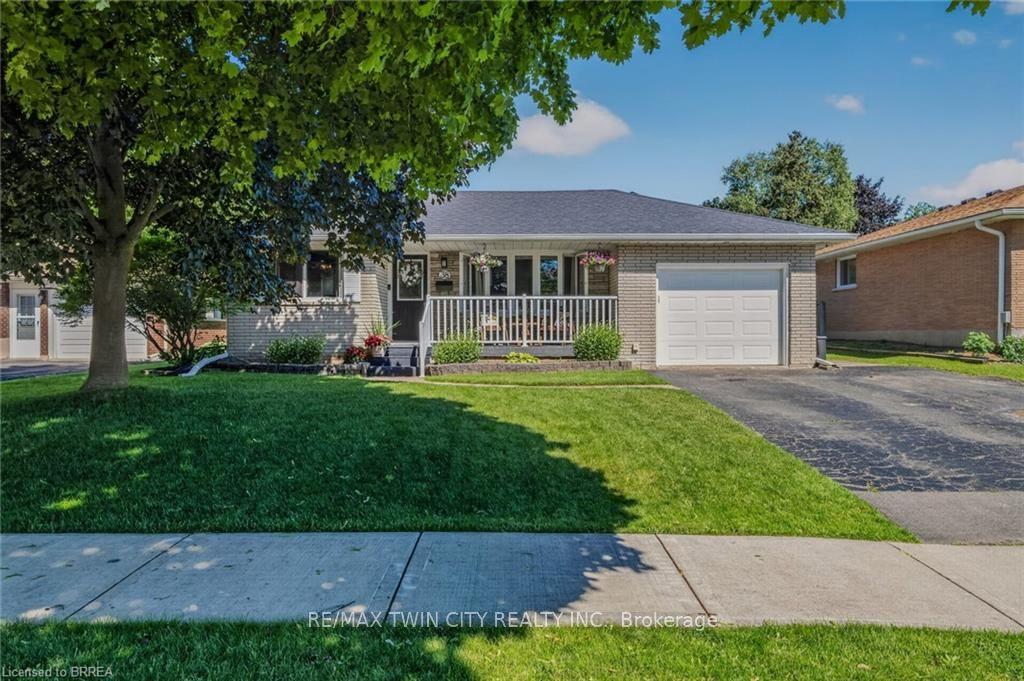 38 Brier Park Road — photo 1