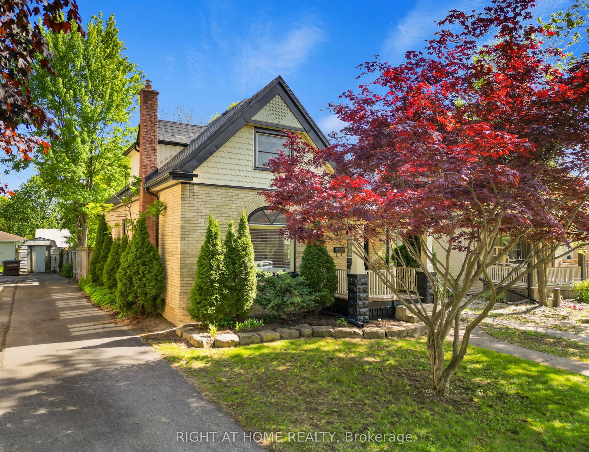 455 St James Street, London East — Detached for sale, photo 1