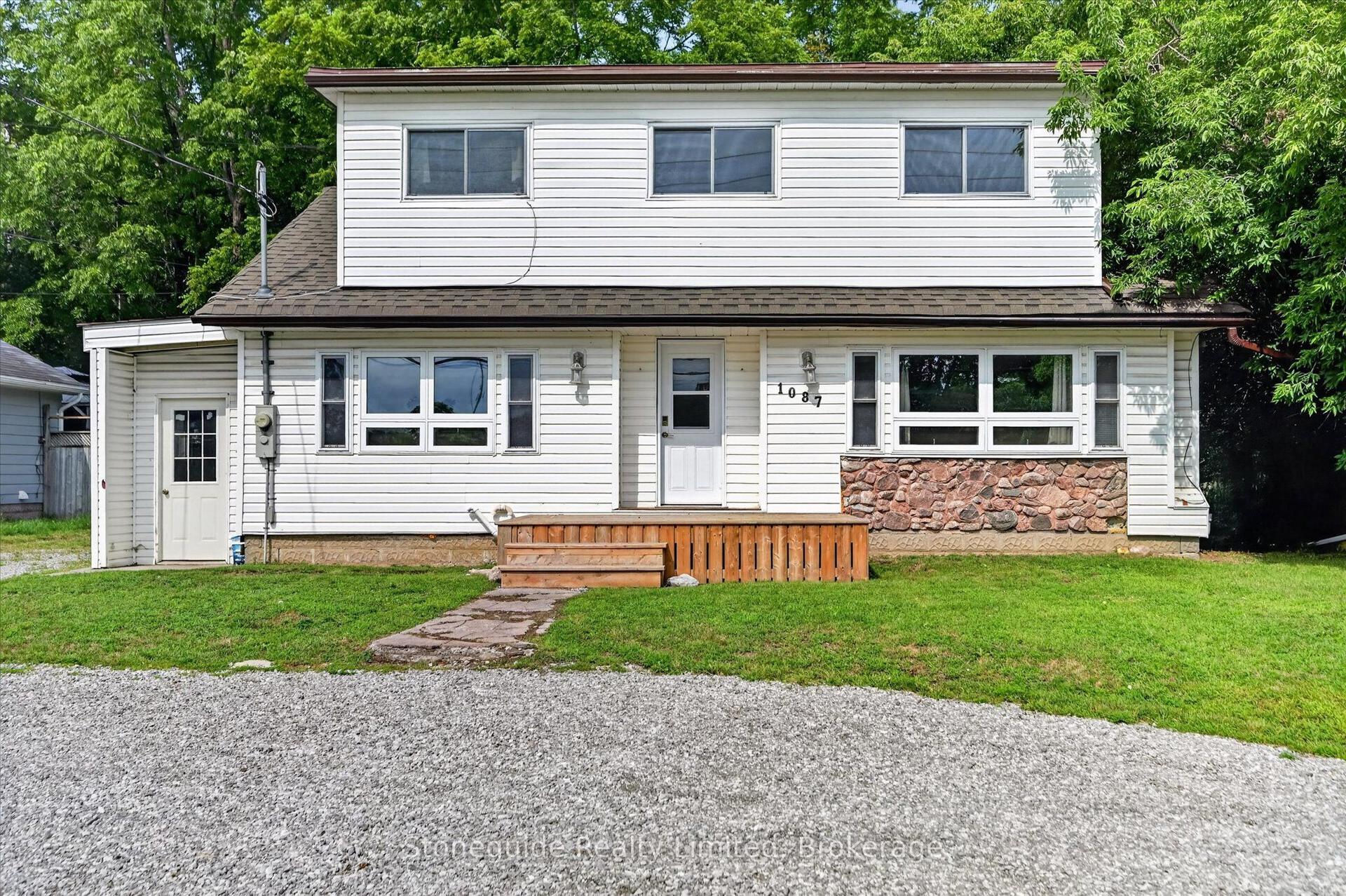 1087 Water Street, Peterborough — Detached for sale, photo 1