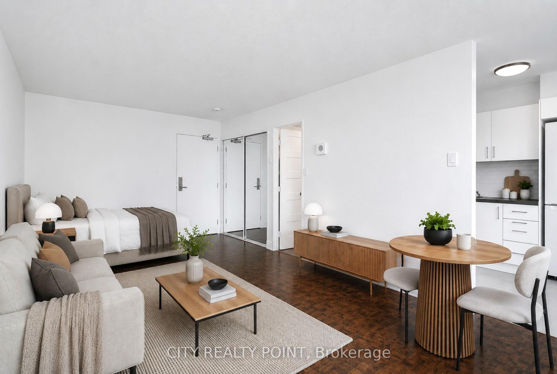 33 Isabella Street 2513 #2513, Toronto — Condo for lease, photo 1