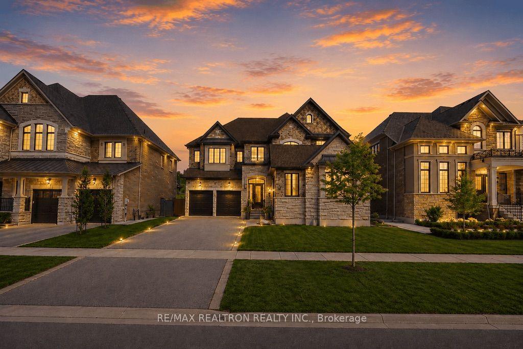 26 Sir Henry Court, King — Detached for sale, photo 1