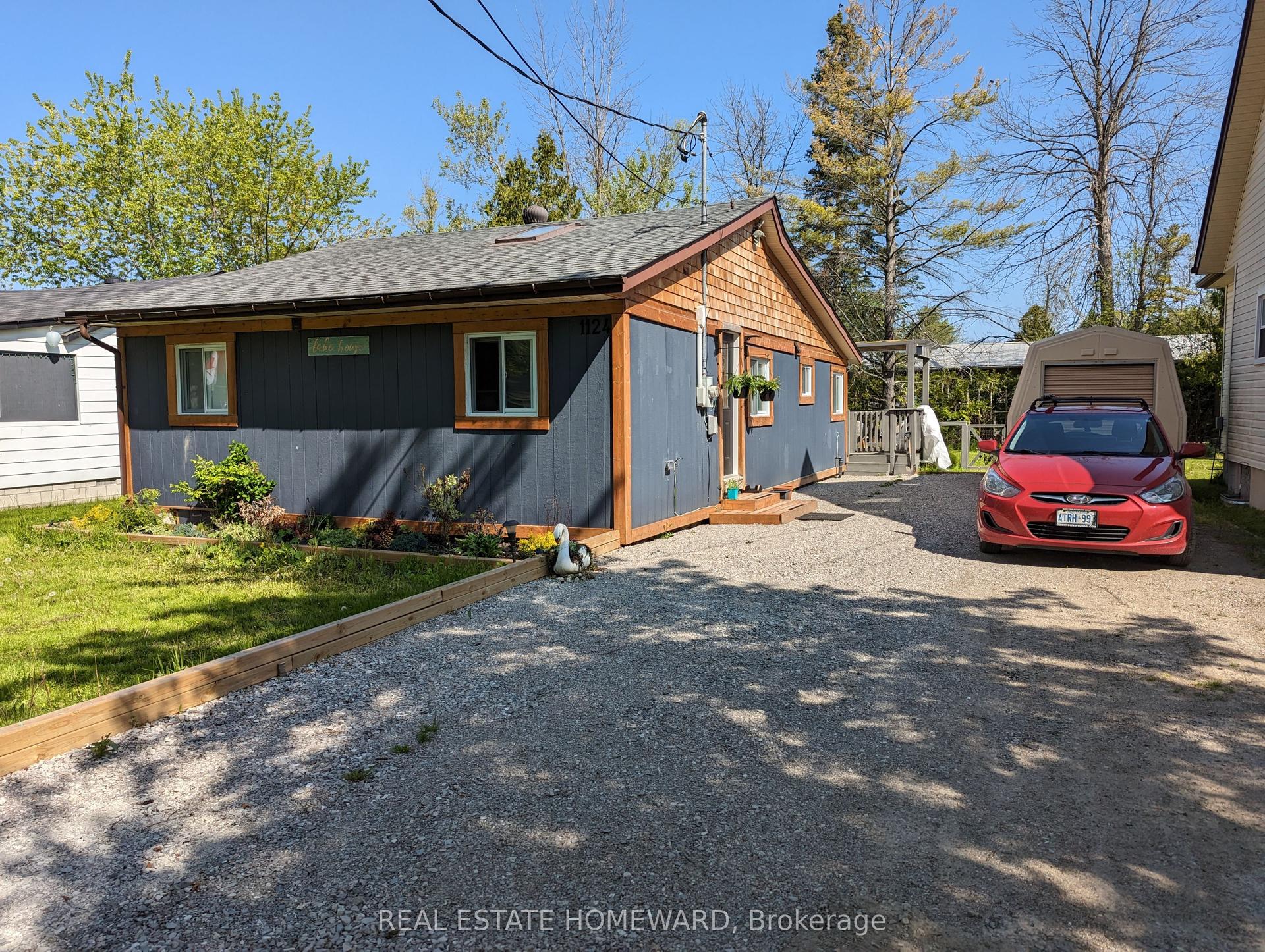 1124 Stoney Point Road — photo 1