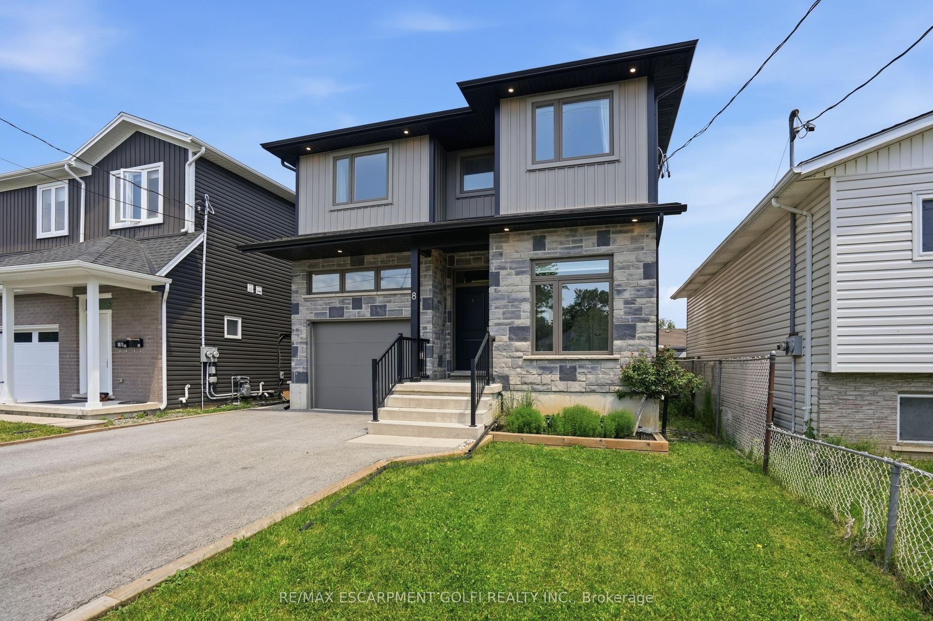 8 Nash Street, St. Catharines — Detached for sale, photo 1