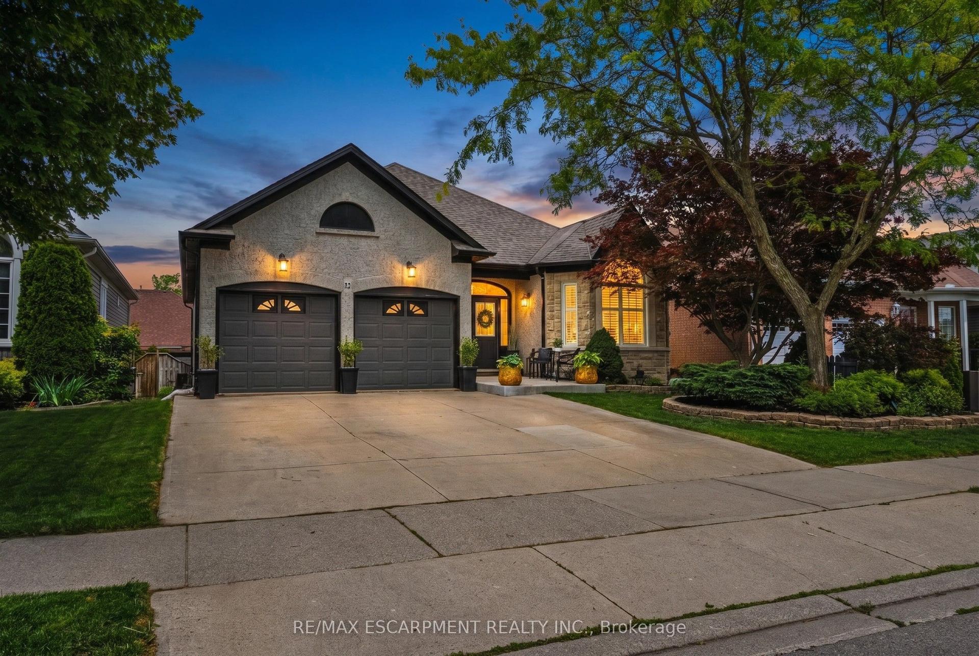 32 Kopperfield Lane, Hamilton — Detached for sale, photo 1