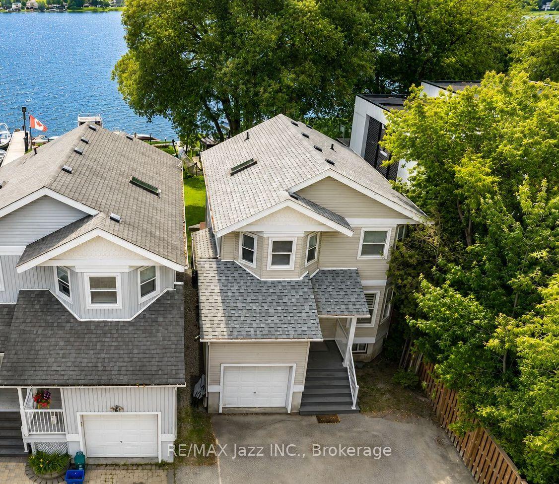 1236 Bayview Street — photo 1