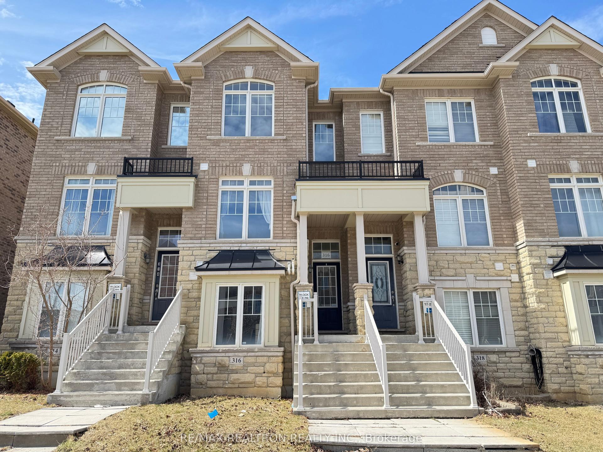 316 Delray Drive, Markham — Townhouse for lease, photo 1