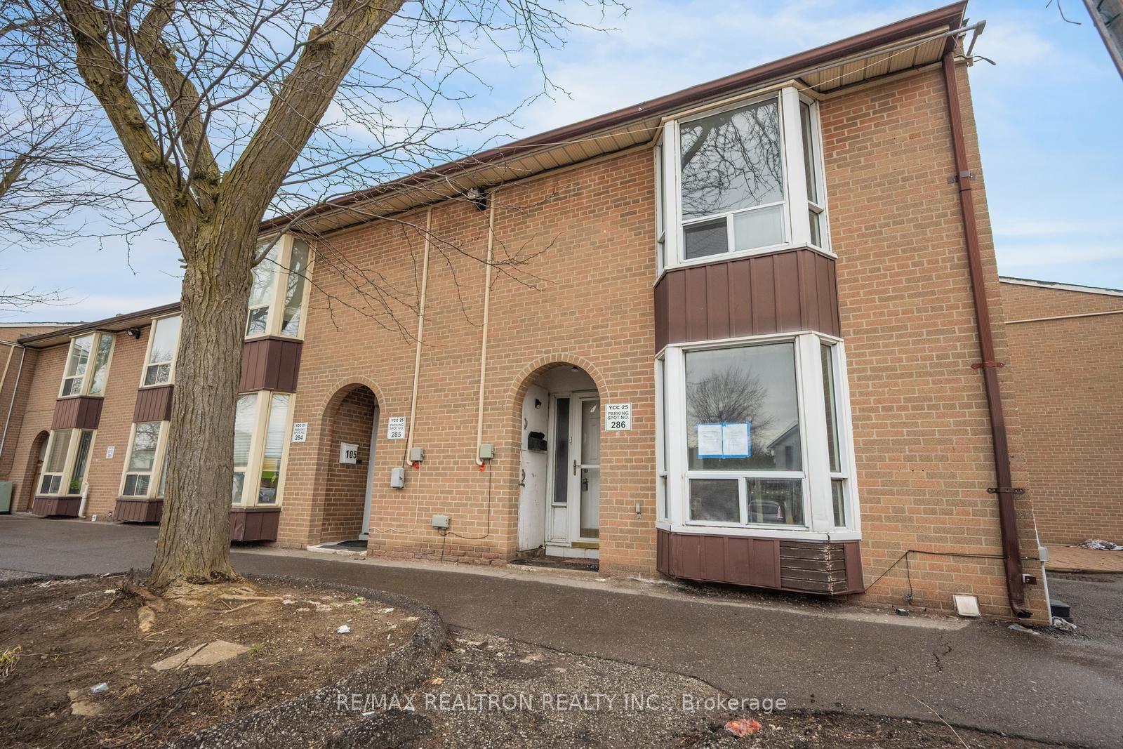 250 John Garland Boulevard 106 #106, Toronto — Condo Town for sale, photo 1