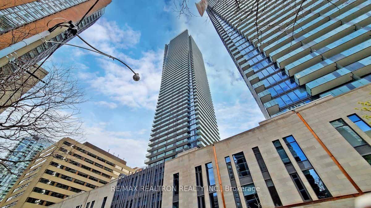 1080 Bay Street 2108 #2108 — photo 1