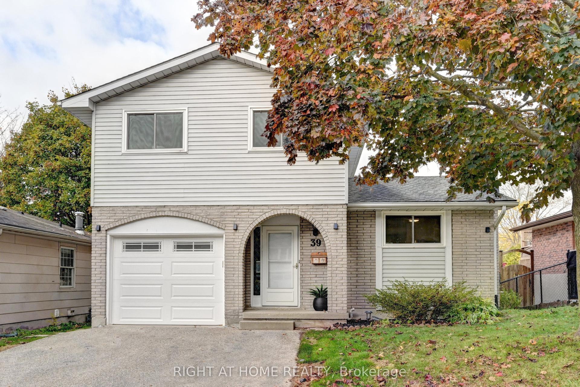 39 Southwood Drive — photo 1