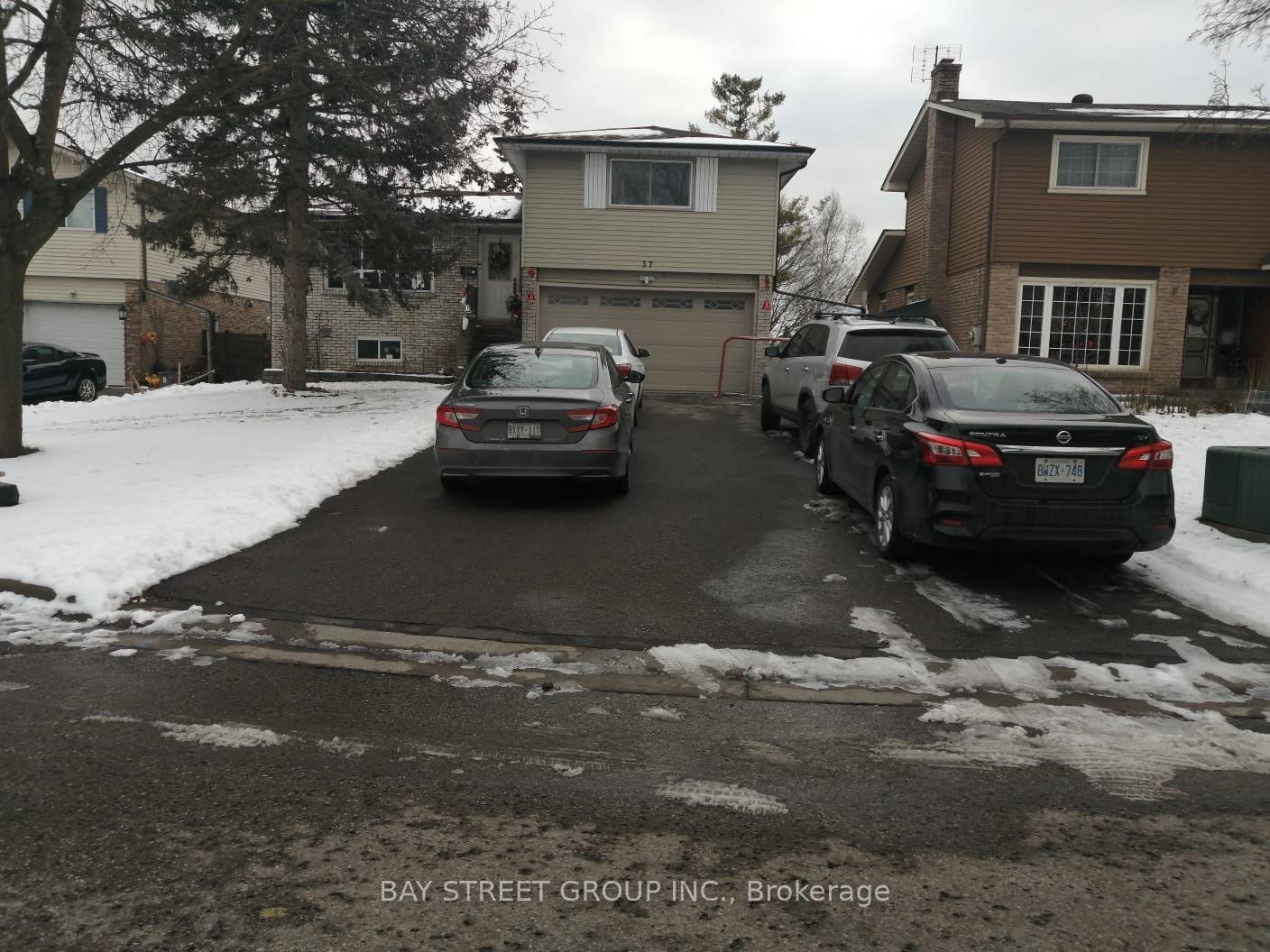 37 Caledon Court — photo 1