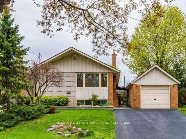 124 Thicketwood Drive Bsmnt #Bsmnt, Toronto — Detached for lease, photo 1