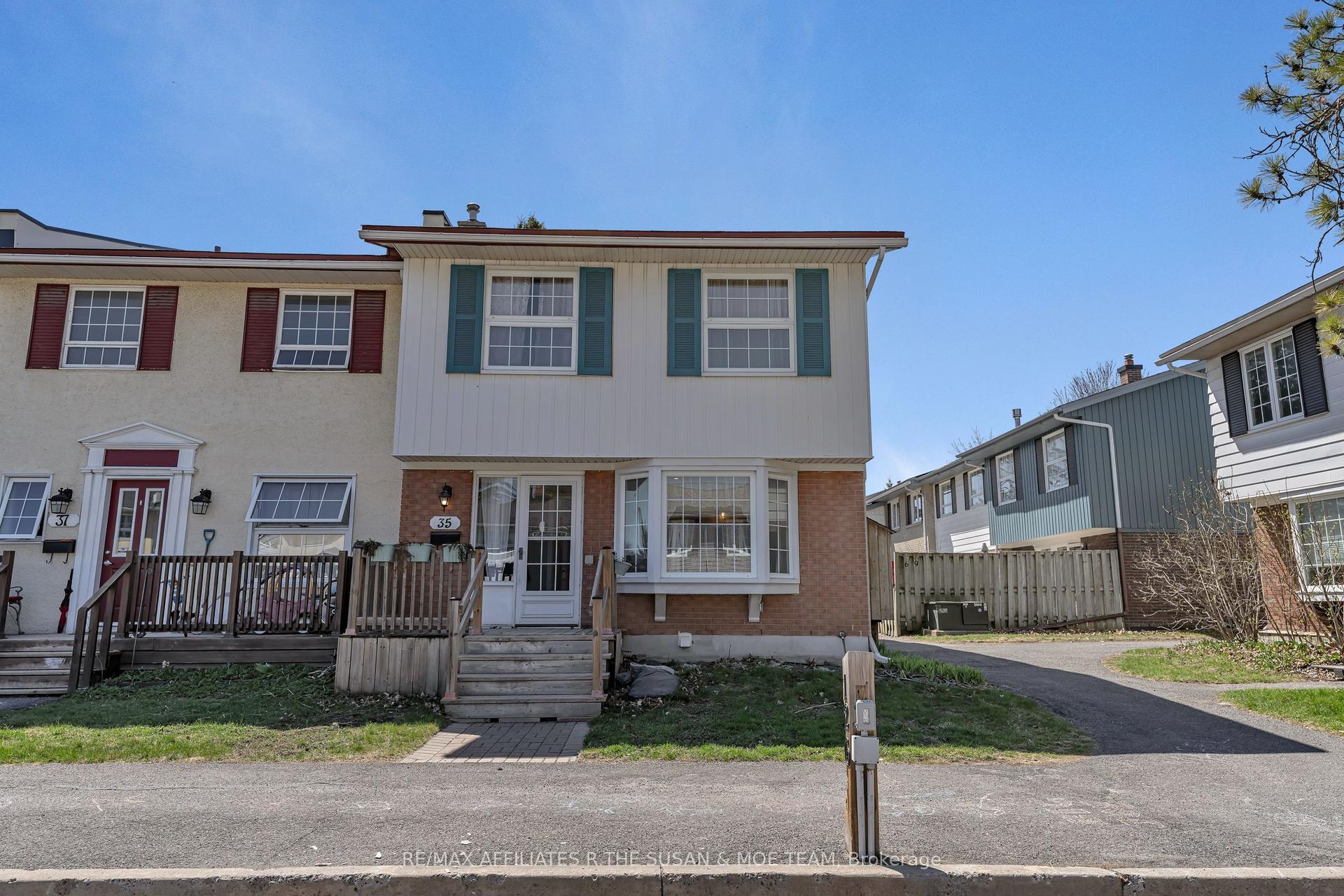 35 Monterey Drive — photo 1