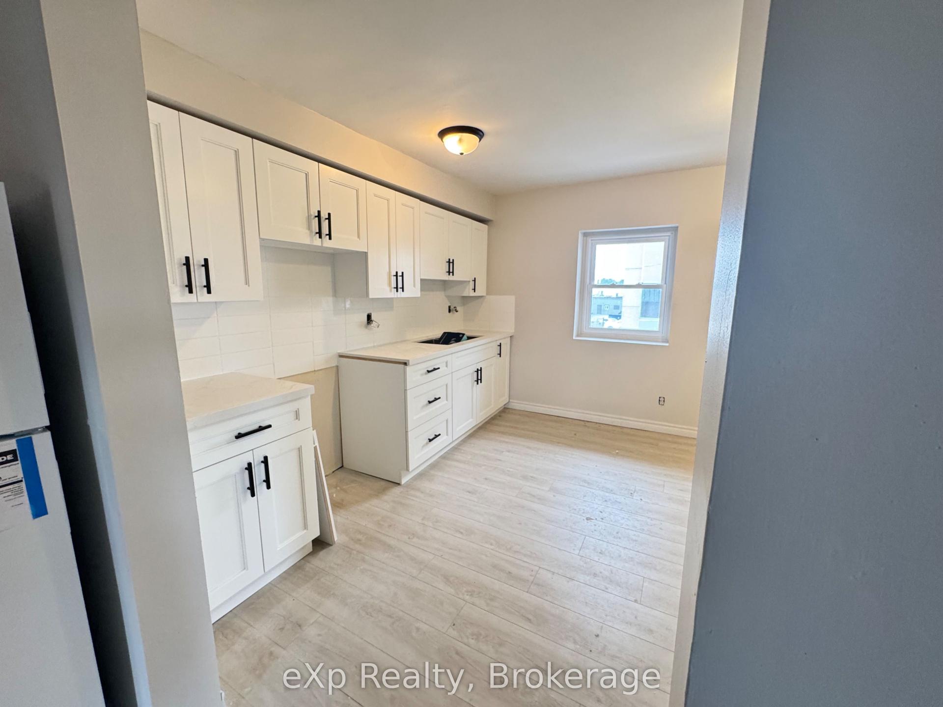 2 King Street Apt 2 #Apt 2, Quinte West — Multiplex for lease, photo 1
