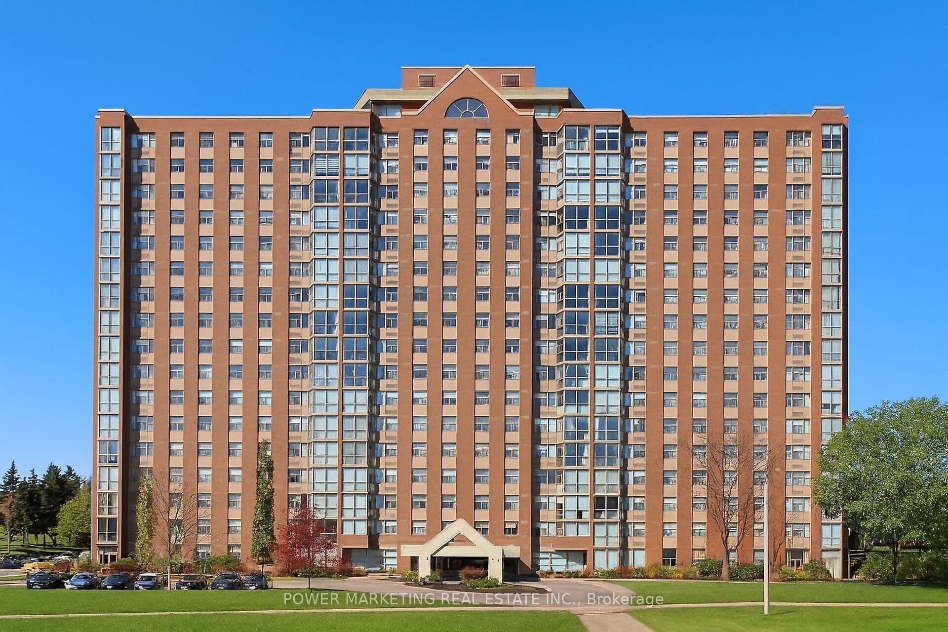 2760 CAROUSEL Crescent 1204 #1204 — photo 1