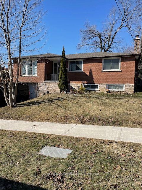 166 Collings Avenue, Bradford West Gwillimbury — Detached for lease, photo 1