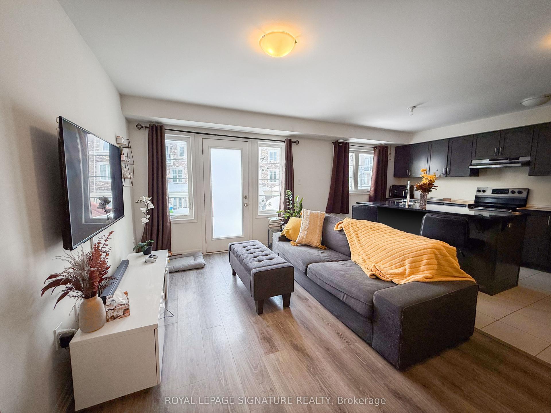 134 Stork Street, Oakville — Townhouse for lease, photo 1