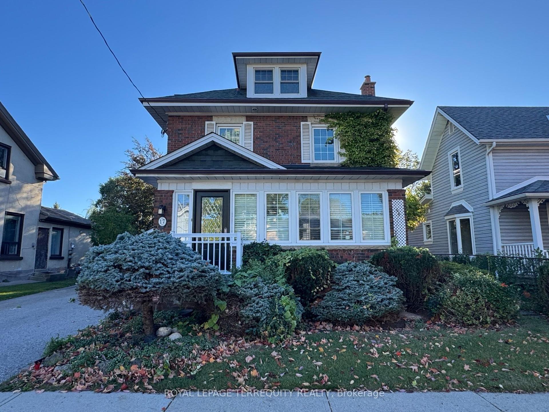 17 Mill Street N, Brampton — Detached for lease, photo 1