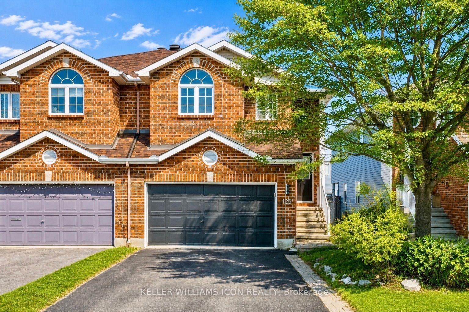 125 Castle Glen Crescent, Kanata — Semi-Detached for sale, photo 1