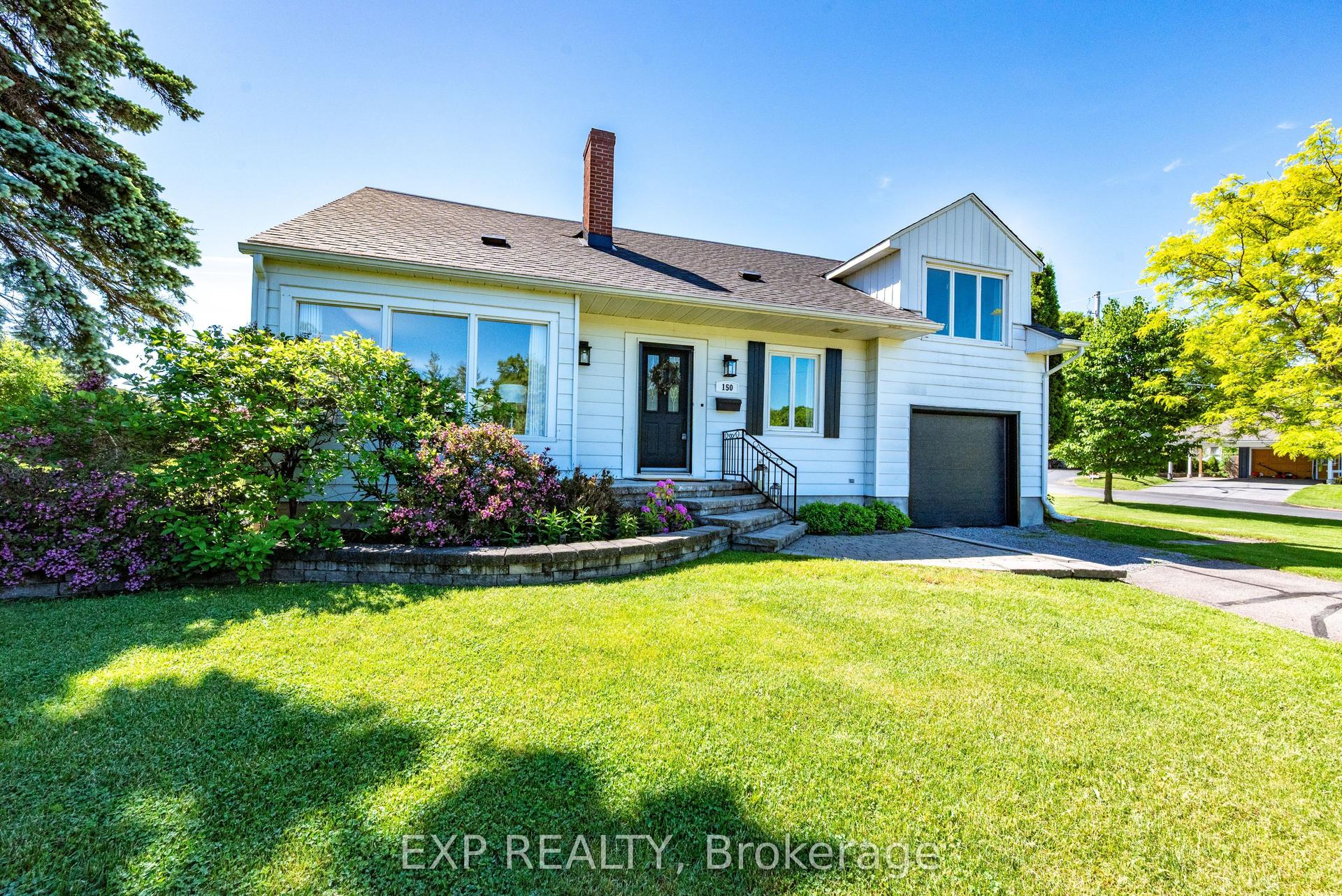 150 Stevenson Crescent — photo 1
