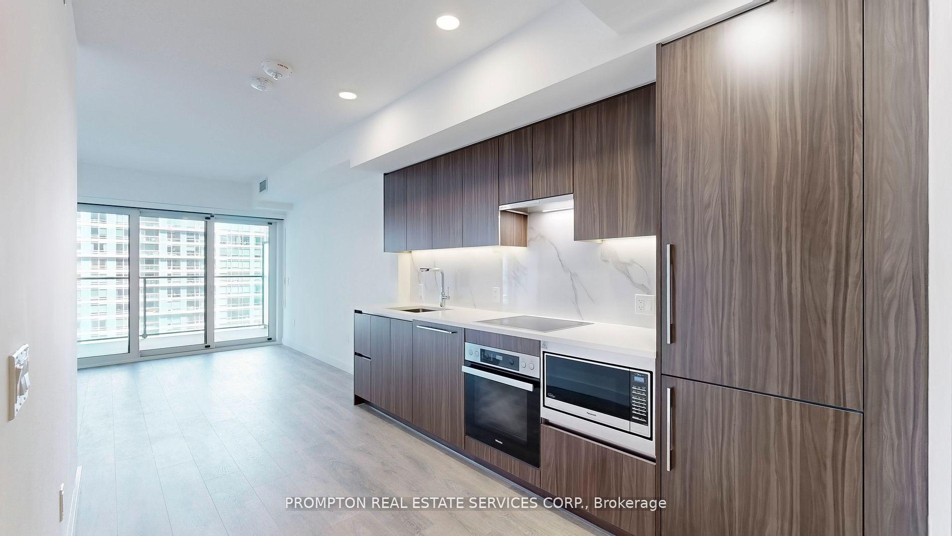 3 Concord Cityplace Way 2906 #2906, Toronto — Condo for lease, photo 1