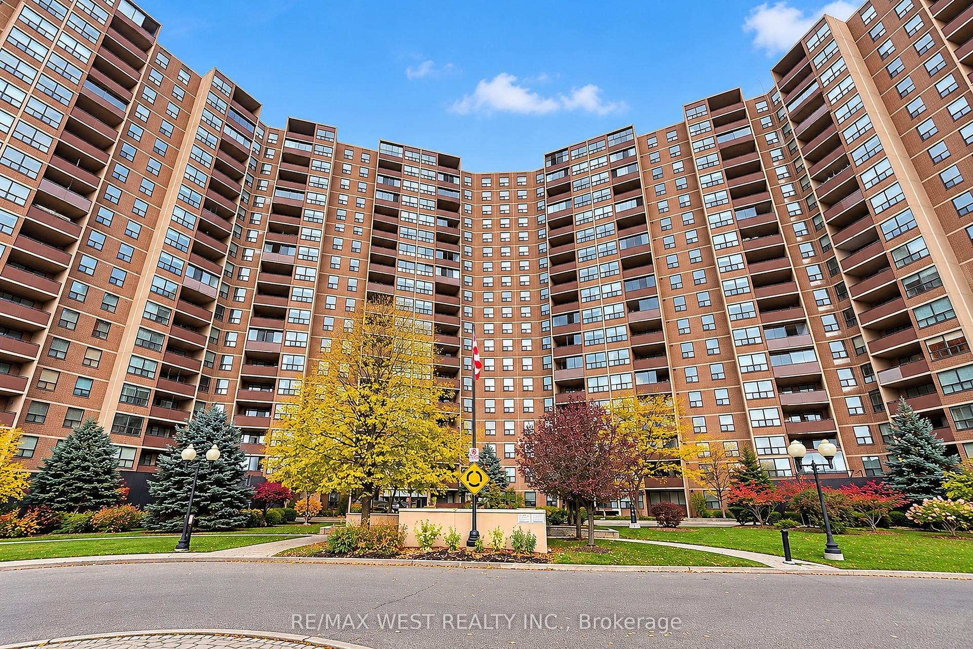 716 The West Mall 805 #805, Toronto — Condo for lease, photo 1