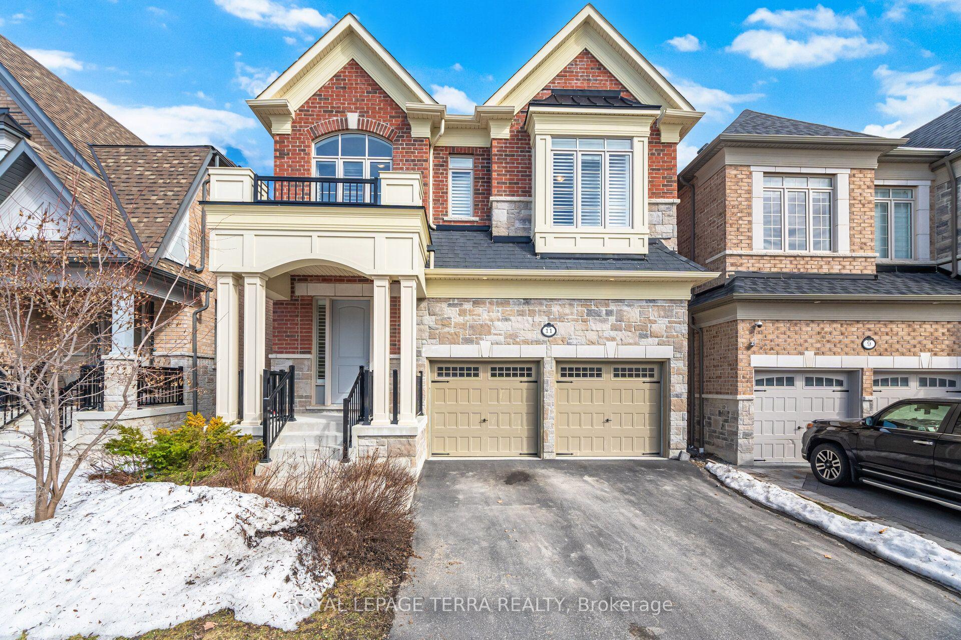 11 Lockton Street — photo 1