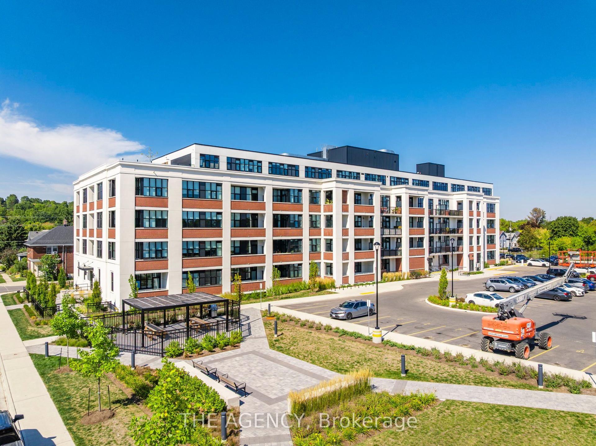 120 Huron Street 320 #320, Guelph — Condo for lease, photo 1