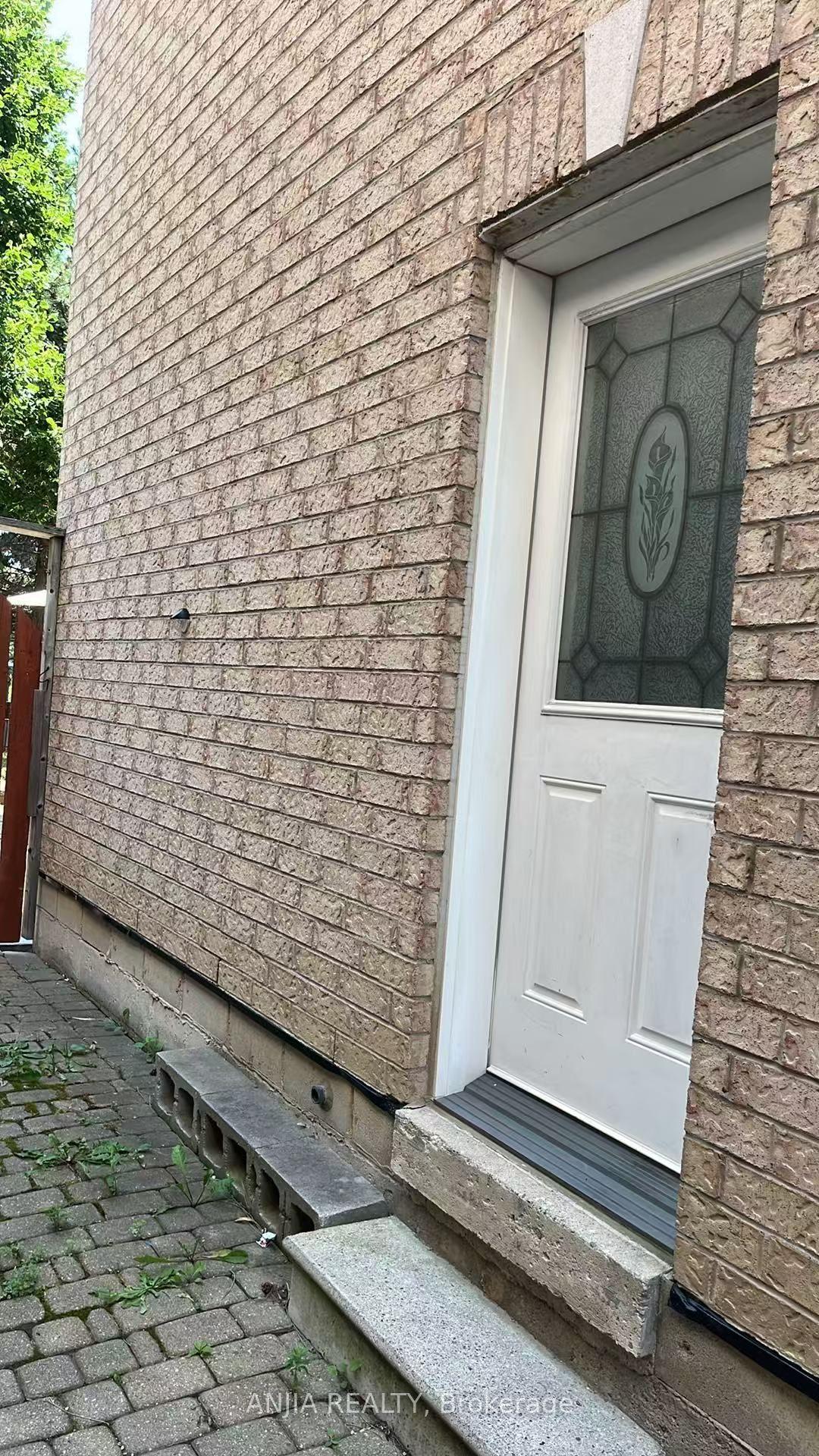 62 Tom Wells Crescent, Toronto — Detached for lease, photo 1